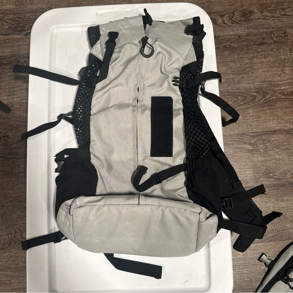 K9 Sport Sack PLUS 2 Large Light Gray Dog Carrier Backpack - Picture 2 of 5